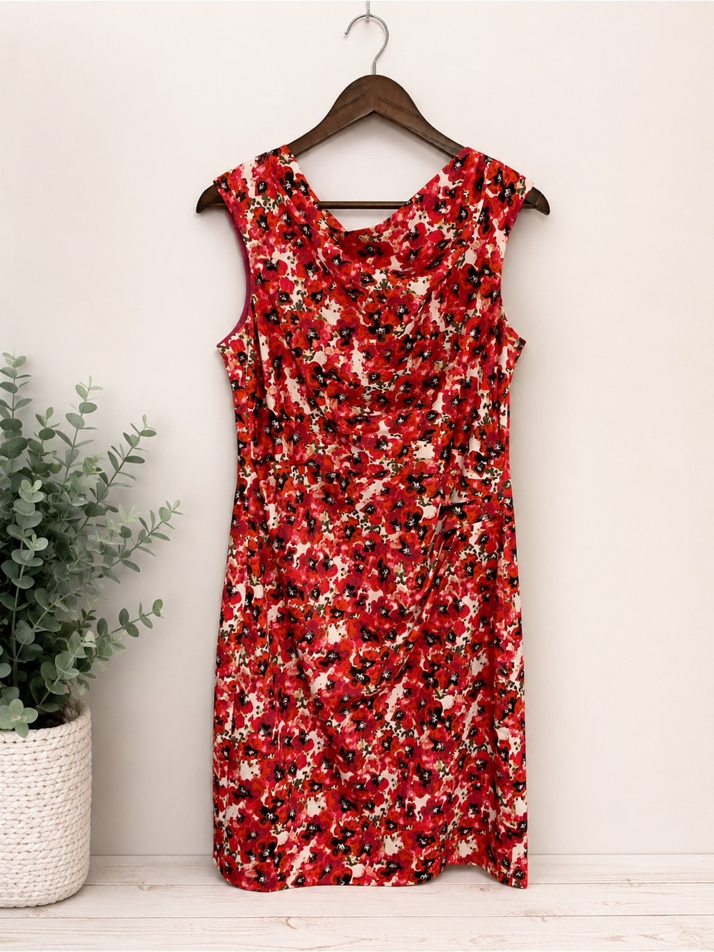 Ann Taylor Floral Sheath Dress Size 10 Pink Red Ruched Career Wedding Guest